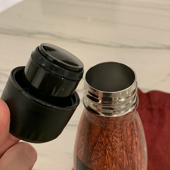 NWT Manna 17oz. Water Bottle - Monogrammed M.S. Vouge Brown Wood - Picture 7 of 13